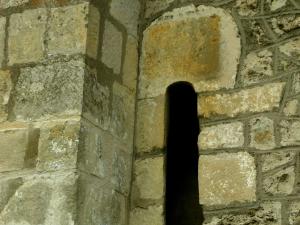 La fenêtre romane sur la facade nord