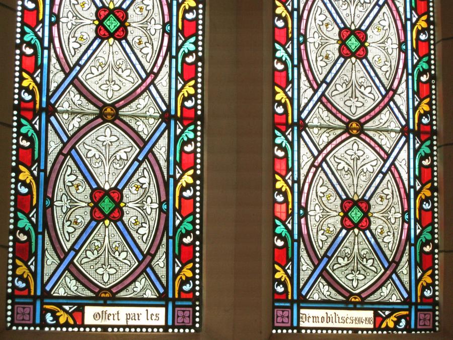 Vitrail offert par les démobilisés